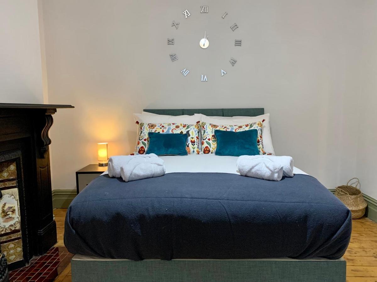 Stamer House By Yourstays, Stylish Quirky House, With 4 Double Bedrooms, Book Now! Stoke-on-Trent Kültér fotó
