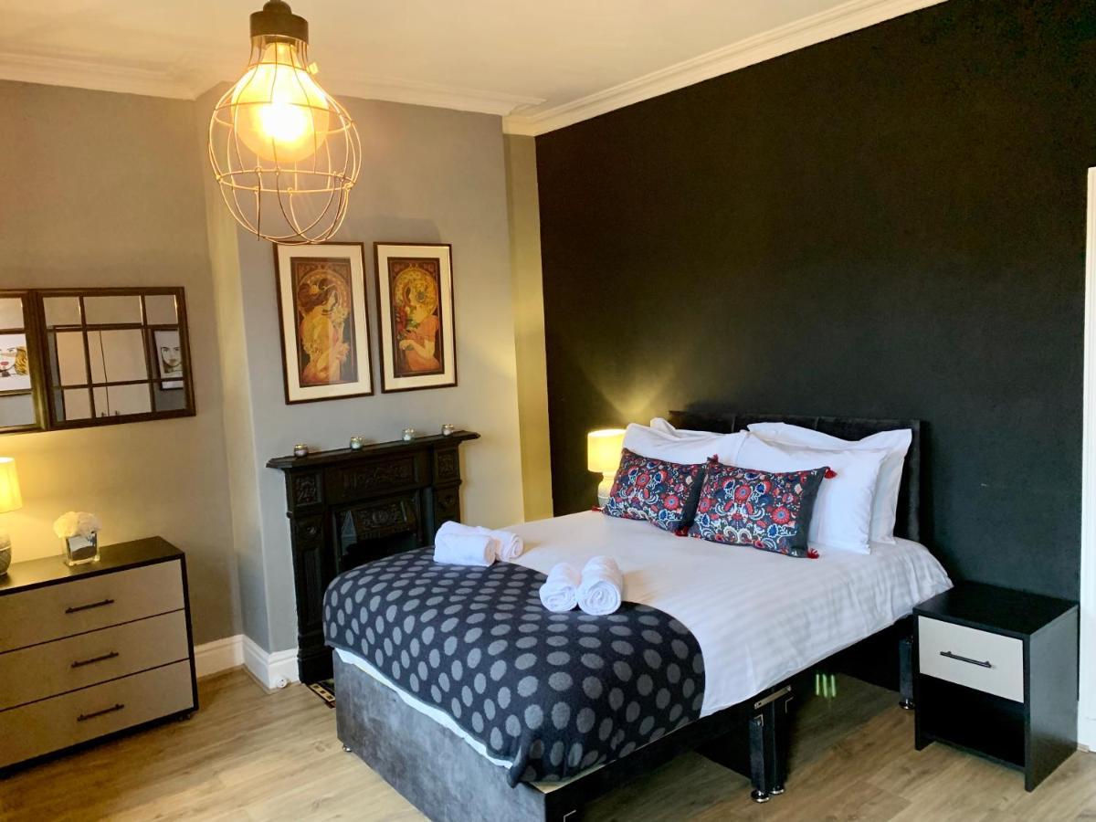 Stamer House By Yourstays, Stylish Quirky House, With 4 Double Bedrooms, Book Now! Stoke-on-Trent Kültér fotó