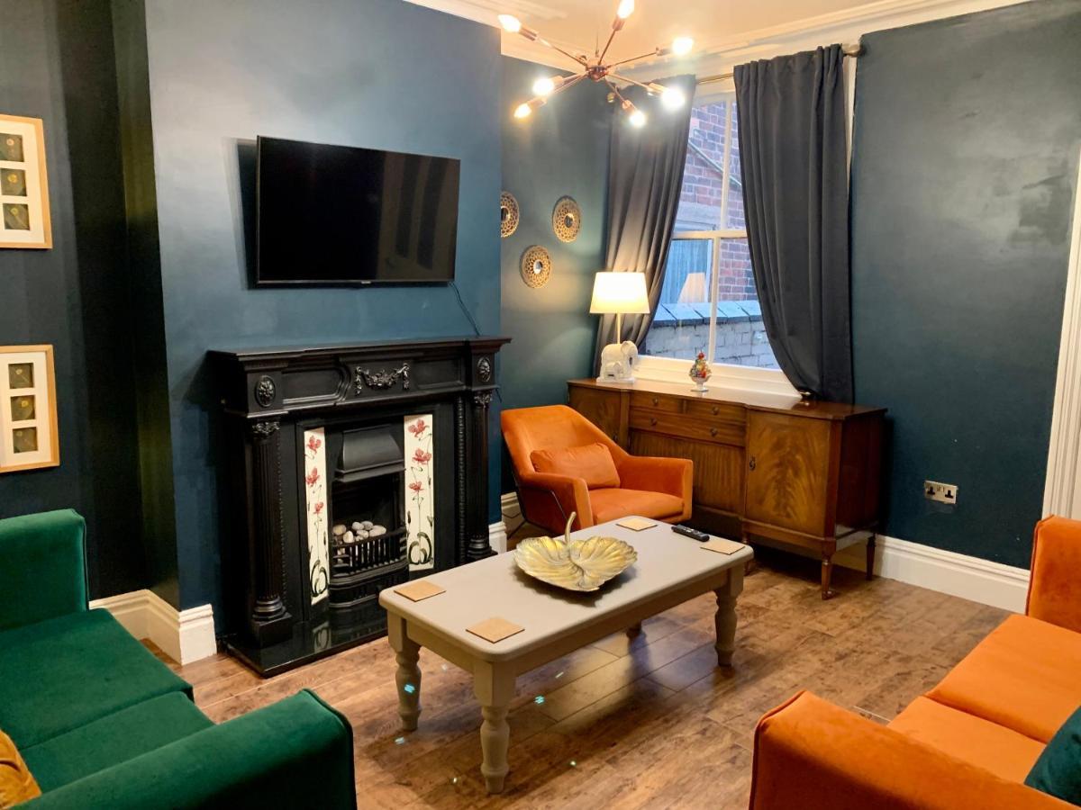Stamer House By Yourstays, Stylish Quirky House, With 4 Double Bedrooms, Book Now! Stoke-on-Trent Kültér fotó