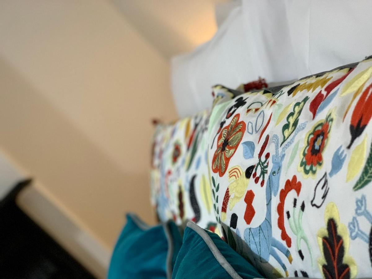 Stamer House By Yourstays, Stylish Quirky House, With 4 Double Bedrooms, Book Now! Stoke-on-Trent Kültér fotó