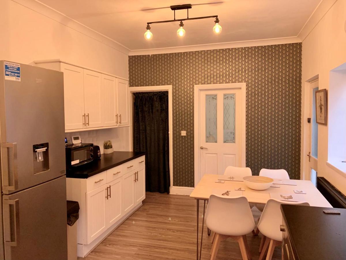 Stamer House By Yourstays, Stylish Quirky House, With 4 Double Bedrooms, Book Now! Stoke-on-Trent Kültér fotó